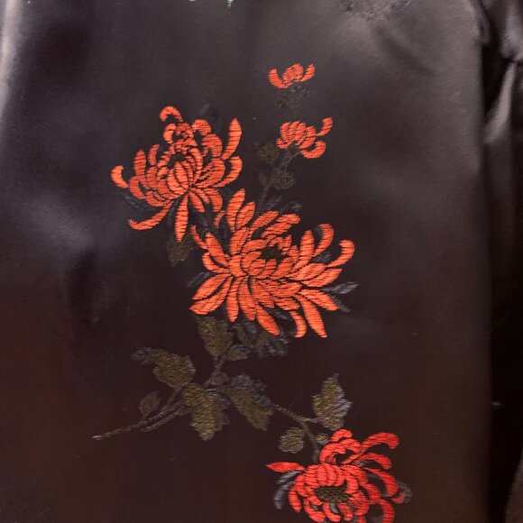 Reversible quilted embroidered Jacket = Size small - Picture 3 of 10